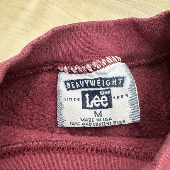 Vintage Lee Harvard University Maroon Red embroidered crewneck sweatshirt Unisex - Picture 6 of 8